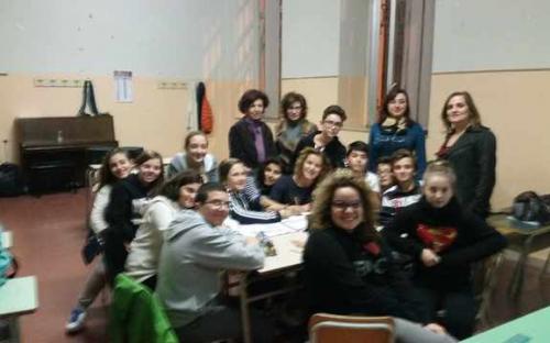 I ragazzi della staffetta con le professoresse Grasso, Castorina, Coco e Zappalà